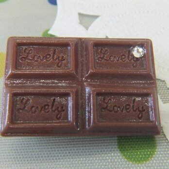 板チョコレートのブローチの画像