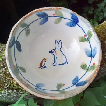 再出品　おしゃべりな雛鳥とうさぎの御飯茶碗の画像