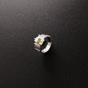 ハンドメイドのシルバーリング  Skalisto Half ペリドットの画像