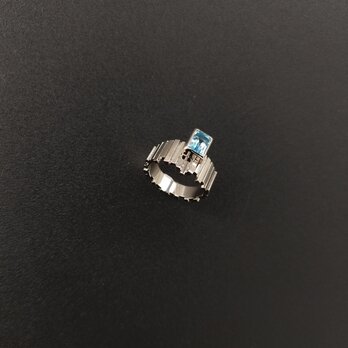 ハンドメイドのシルバーリング  Skalisto Half トパーズの画像