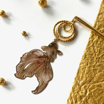 かんざし　切り絵風金魚と水の波紋リング　ショート　赤　一本挿し　一本簪　涼しげ　夏　レッド　ゴールド　揺れるの画像