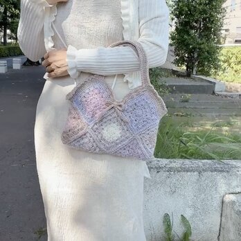nuance colorのモチーフバックの画像