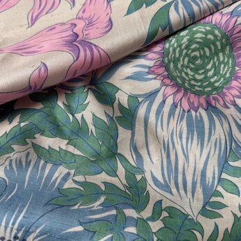 SC14-ヴィンテージスカーフ Bulgaria 70s Floral Art Wild Flower Thai Silkの画像