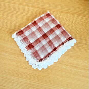 ダブルガーゼ2枚合わせのふわふわハンカチ（チェック・レッド）