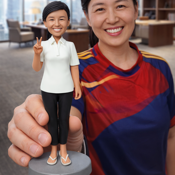 写真から作るオーダーメイドフィギュア｜そっくり似顔人形｜世界に一つのギフト｜母、祖母、母の日、誕生日、還暦祝いプレゼント