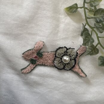★ ☆ * *★ *ハンドメイドミナペルホネンrun runrunブローチpihaパール