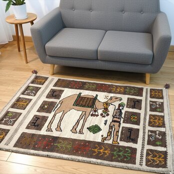 ペルシャ　ギャッベ　アマレバフト　ラグ　128x82㎝　キリムをのせたラクダとカシュガイ族　RJ12417
