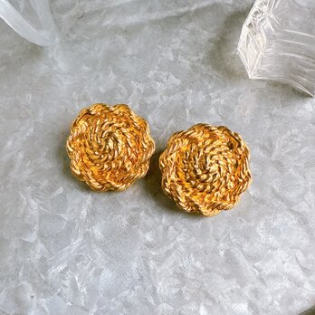 Y1153-ヴィンテージイヤリング・U.S.A. Golden Rope Design Etruscan Styleの画像