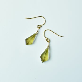 ダイヤカットクリスタル×漆ピアス【若草】の画像