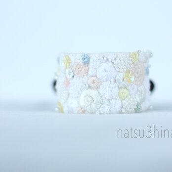 ヘアゴム　スクエア　刺繍　大人おしゃれ　パステル　ドット　手作り　ビーズ