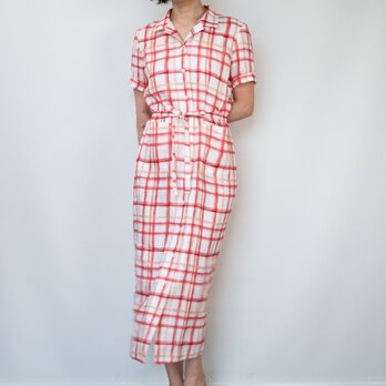 フレンチポップなチェックリネンサマードレス【赤/白・MLサイズ・ミモレ丈・貝ボタン】