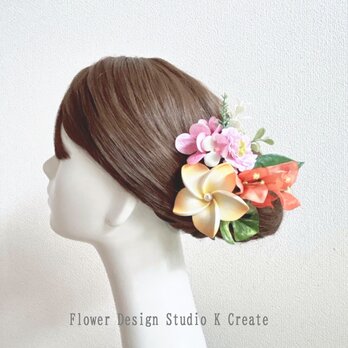 オレンジのプルメリアとブーゲンビリアのヘッドドレス　結婚式　紫陽花　ウェディング　海外挙式　リゾ婚　オレンジ　プルメリア　髪飾りの画像
