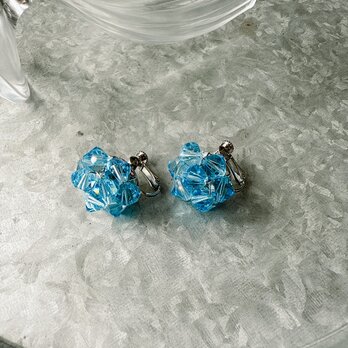 Y1156-ヴィンテージイヤリング U.S.A. Light Blue Crystal Cut Beads Clusterの画像