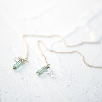 -Emelard・Rainbow moonstone- american pierceの画像