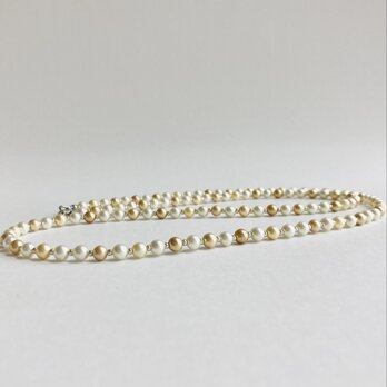 ガラスパールとビーズのオペラネックレス/5mm約78cm/オフホワイトxベージュmix/R/日本製の画像