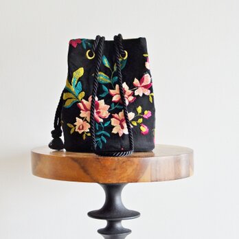 数量限定！花柄チュール刺繍2way ポシェットマリンバッグ　マルチカラーブラックの画像