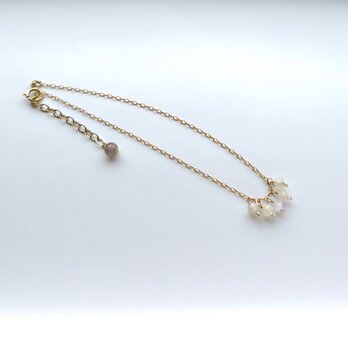 ホワイトオパールの粒寄せブレスレット