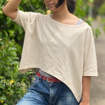 ゆったりドルマンスリーブカットソー 生成りショート丈 通気性の良いコットンヘンプ５分袖Tシャツ 体型カバーシルエットの画像