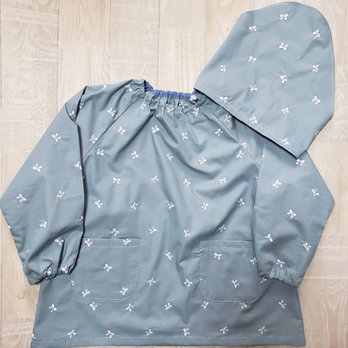 数量限定【80～160】リボン刺繍 ライトブルー 総柄 長袖 スモック スモッグ 三角巾の画像