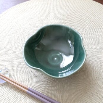 藍織部の三つ葉小鉢の画像