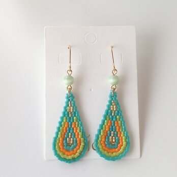 しずく型ピアス（ターコイズ）