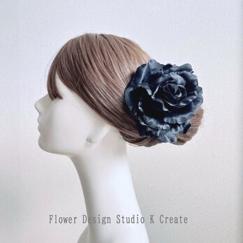 黒い薔薇の髪飾り　1点　黒　黒い薔薇　バラ　大きめ　花径12cm　フラメンコ　フローレス　花飾り　頭飾り　ブラック　バラの画像