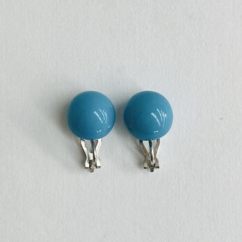 樹脂ビーズスリークォーターイヤリング/約13mm/ターコイズ塗装/made in japanの画像