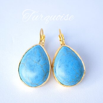 新作「Turquoise」の世界でひとつの天然石ピアスの画像
