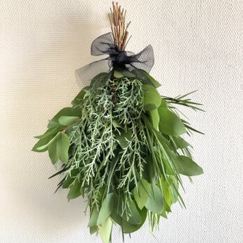 夏の枝をざっくり束ねて♪