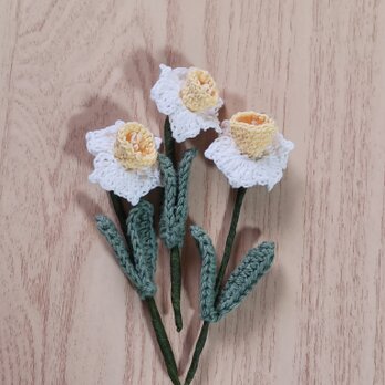 スイセンモチーフ　ハンドメイド
