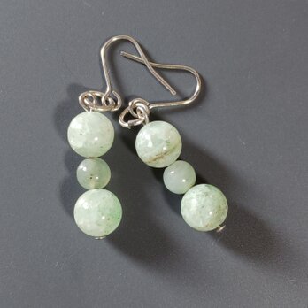 天然石ピアス　翡翠