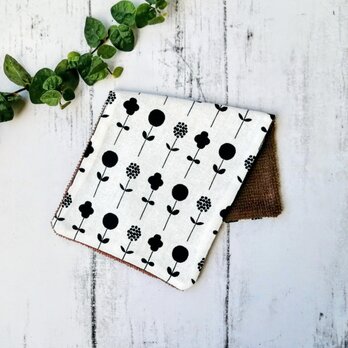 北欧風の花　ハーフハンカチ　ハンカチタオル　マイクロファイバー　ふわふわ　
