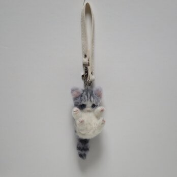 羊毛フェルト  猫  サバ白  バッグチャーム  アクセサリーの画像