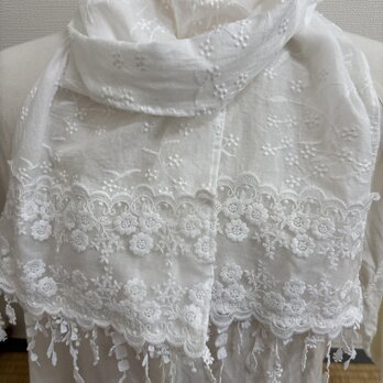 ☆ハンドメイド☆ロングストール白綿ローン小花リーフ刺繍お花刺繍レースフリンジレース