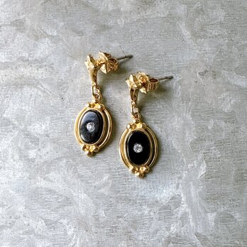 PA402-【 AVON 】エイボン・ヴィンテージピアス 1983 " Victorian Collection "の画像