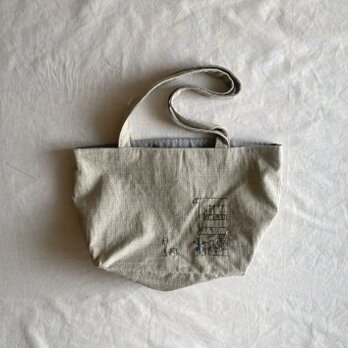 Bag：道草する女の子