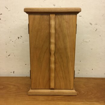 小さな厨子仏壇（さくら材）の画像