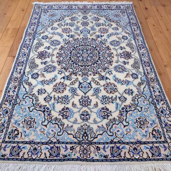 ペルシャ絨毯　ナイン産　ノーラ　玄関マット　120x82cm　エスリム柄　手織り絨毯　アイボリー　PS7031の画像