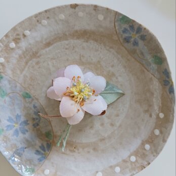 染め布花☆小さめ・ひなぎくのブローチのコピー