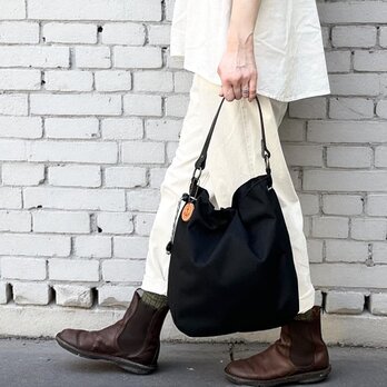 BALON：ブラック（CORDURA　撥水加工ナイロン素材セミショルダーバッグ）＜受注製作＞の画像