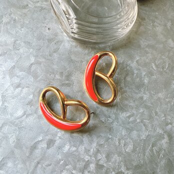 P646-ヴィンテージピアス U.S.A. 1980s Gold Tone Red Enamel Paint