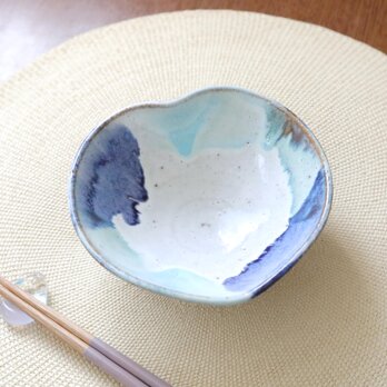 涼やかブルーグリーン にじみ模様の木の葉鉢