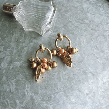 PA407-【 AVON 】エイボン・ヴィンテージピアス 1970〜80s Gold Tone Leaf and Pearl