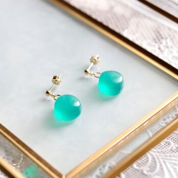 レジンアート　シーグラス風のピアス〈面影は遠し〉