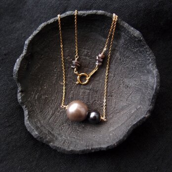 【K14gf】Greige × Navy Pearl Necklace／バイカラー パールネックレス（グレージュ×ネイビー）