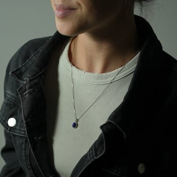 ハンドメイドのシルバーペンダント  Rhizoma（リゾーマ) ラピスラズリ 10×8mm