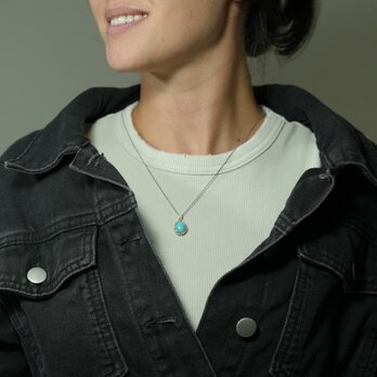 ハンドメイドのシルバーペンダント  Rhizoma（リゾーマ) ターコイズ 10×8mm