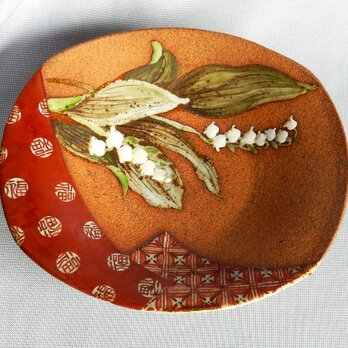 釉描彩スズラン図赤絵盛器