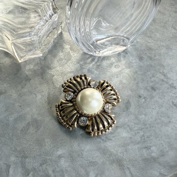 SC139-ヴィンテージブローチ U.S.A. 1960〜70s  Fence Openwork Faux Pearl