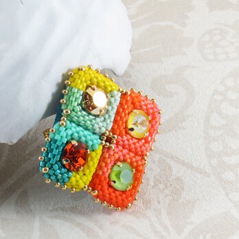 Fruit Salad　ビーズ刺繍のブローチ